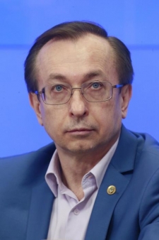 Юрий Евгеньевич Хохлов