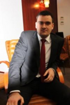 Валентин Валерьевич Кривомазов
